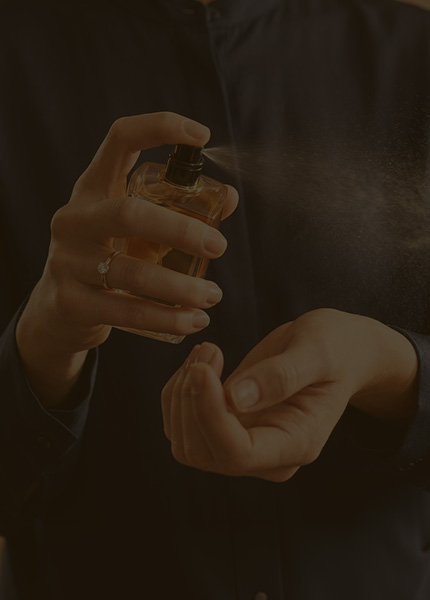 香水や時計・指輪